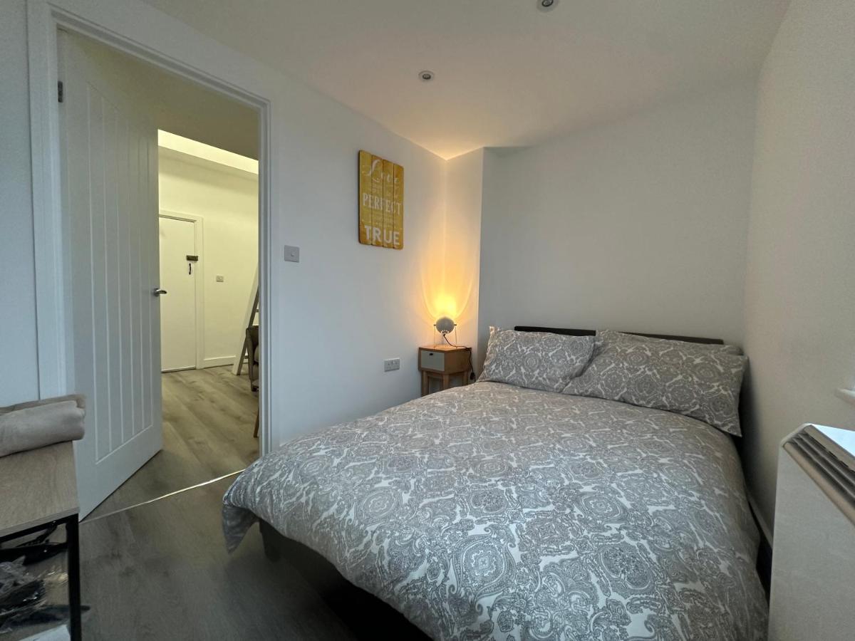 Central Colwyn Bay F1 Extérieur photo